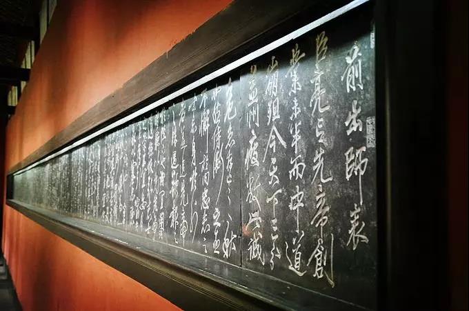 探訪成都武侯祠，孔明功過我評說！